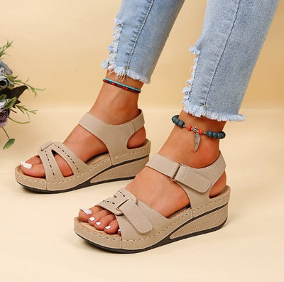 CELINE™ - Ortopediska sandaler med kilklack