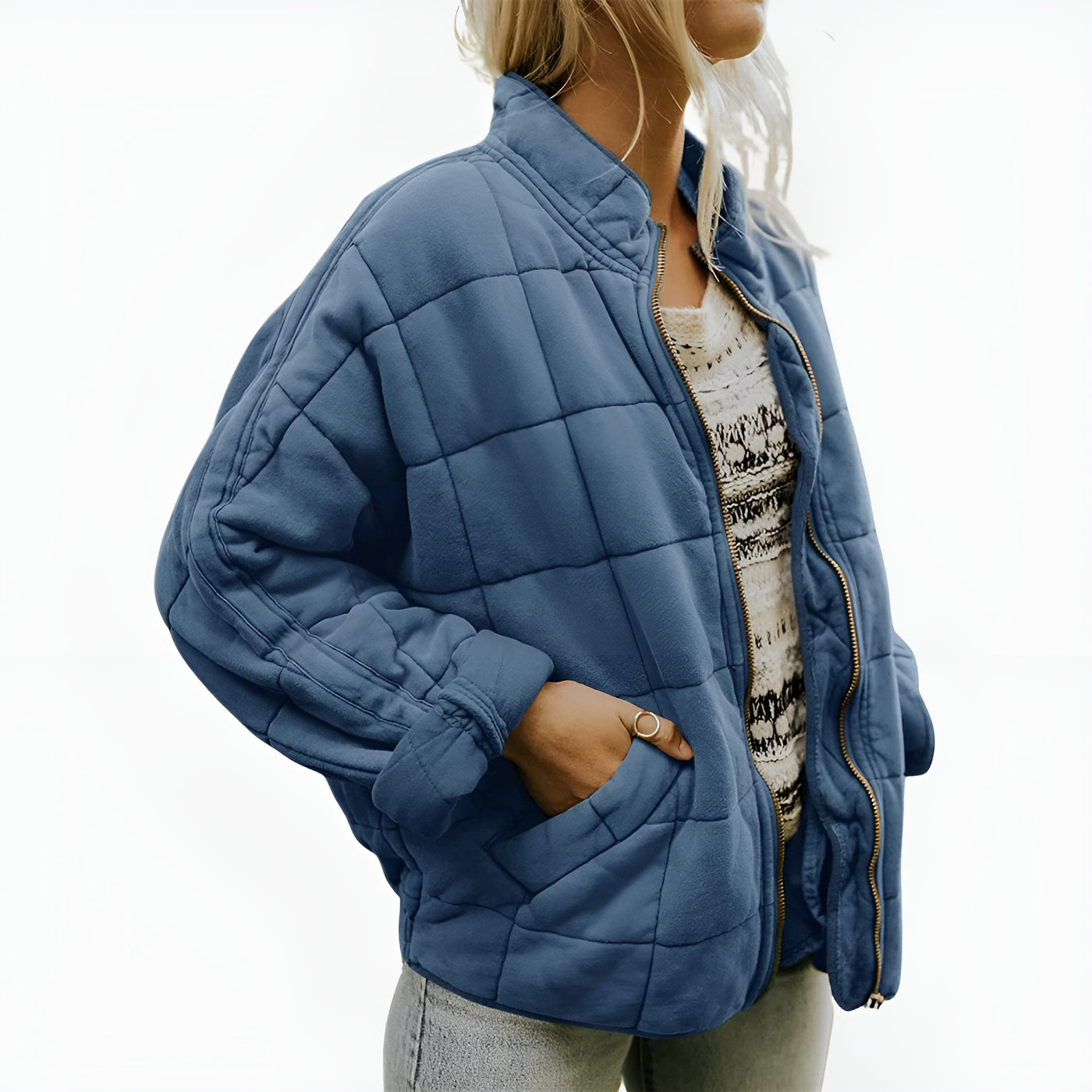 BRITTA™ — Avslappnad jacka med tidlös design