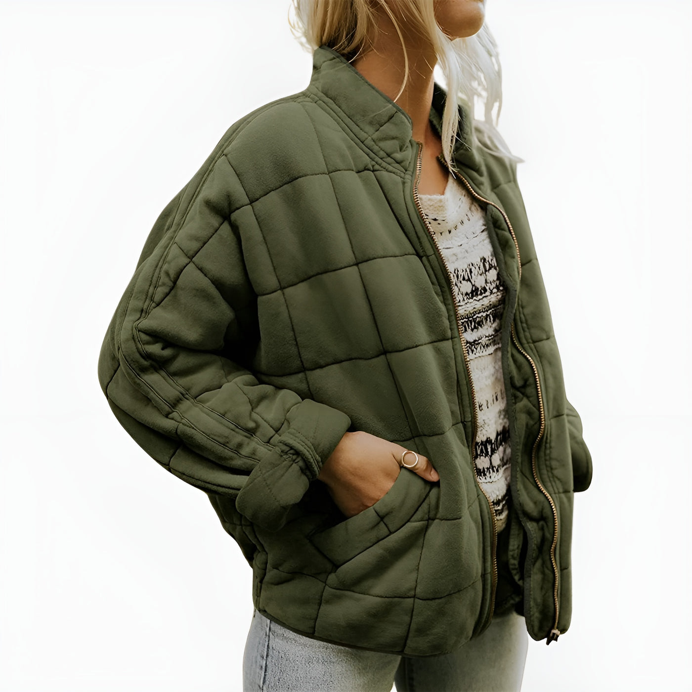 BRITTA™ — Avslappnad jacka med tidlös design